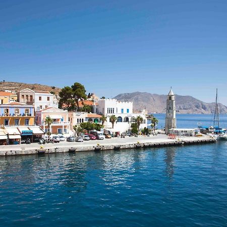 Cozy Apartments In Symi Center Bagian luar foto