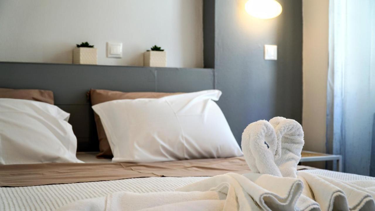 Cozy Apartments In Symi Center Bagian luar foto