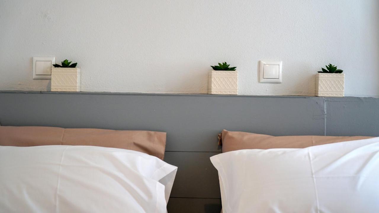 Cozy Apartments In Symi Center Bagian luar foto