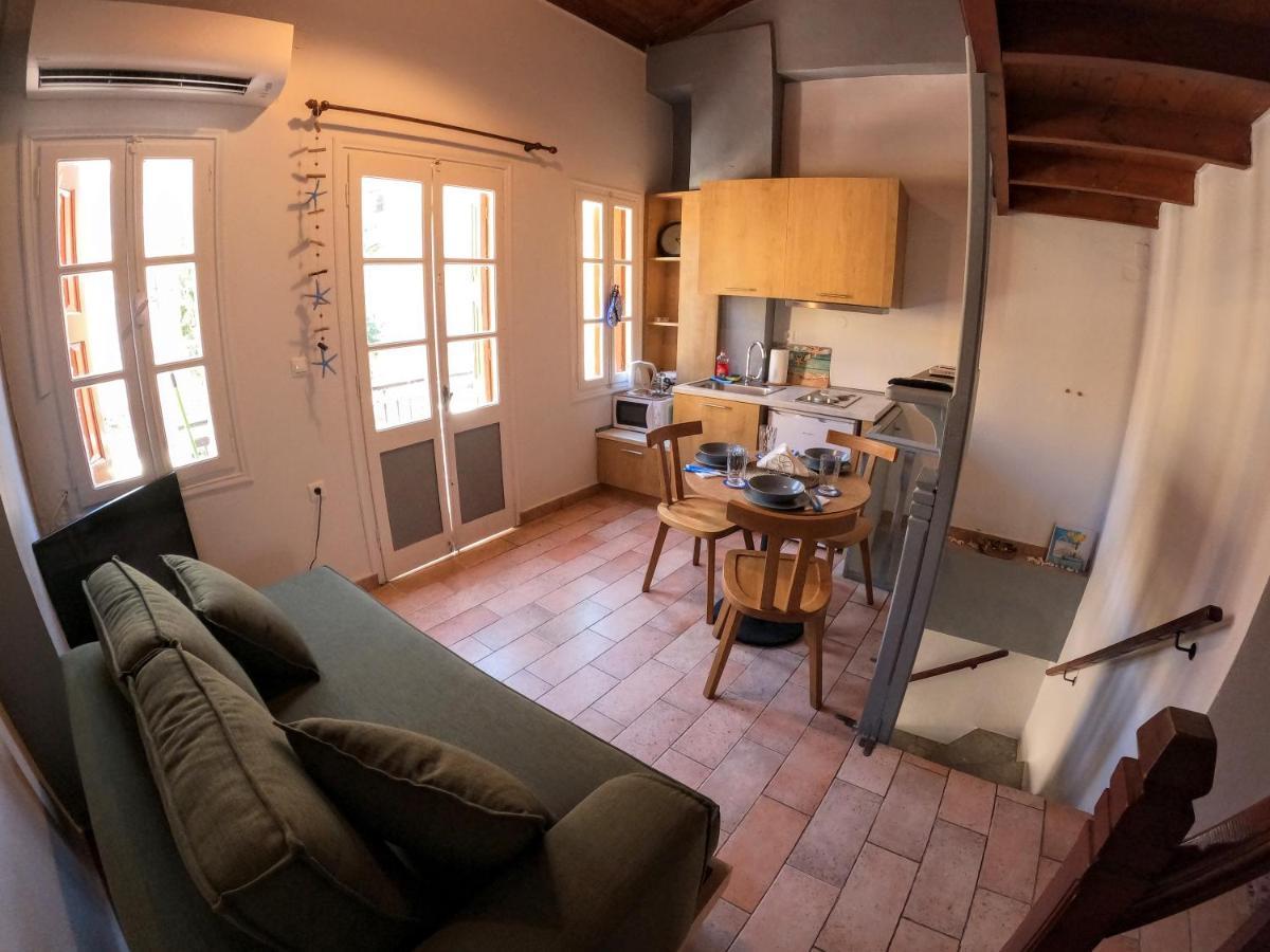 Cozy Apartments In Symi Center Bagian luar foto