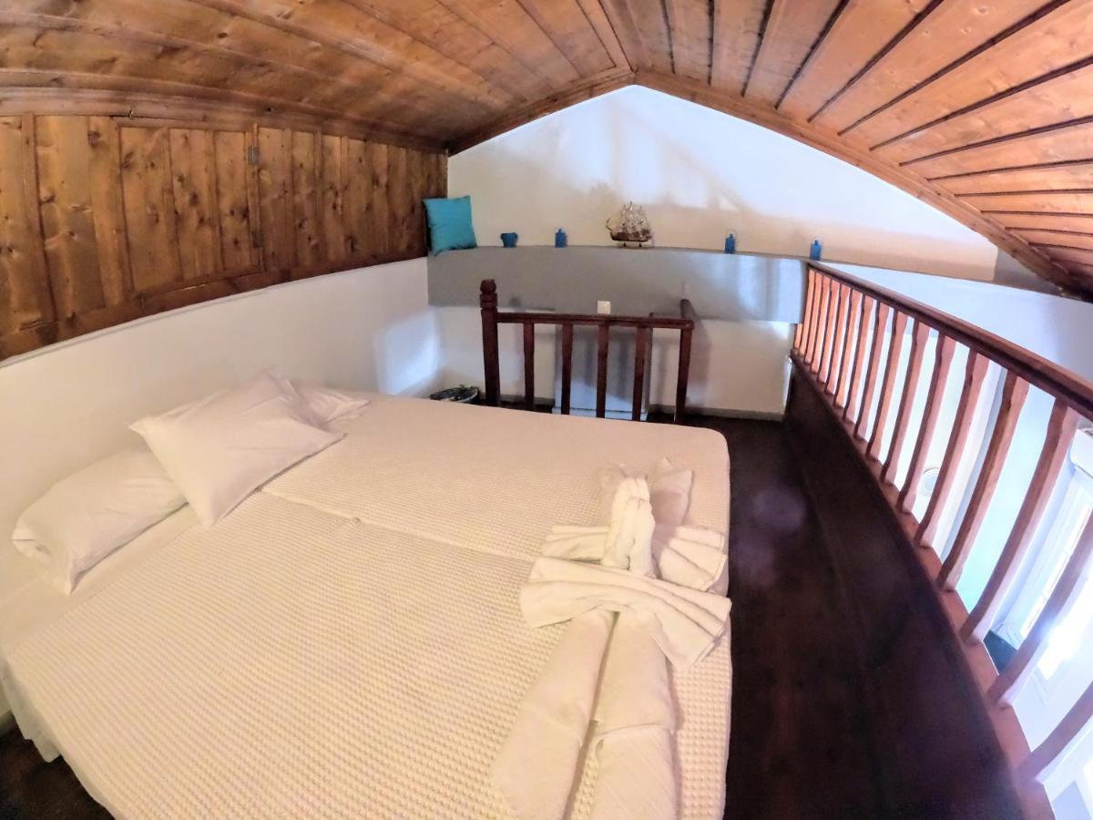 Cozy Apartments In Symi Center Bagian luar foto