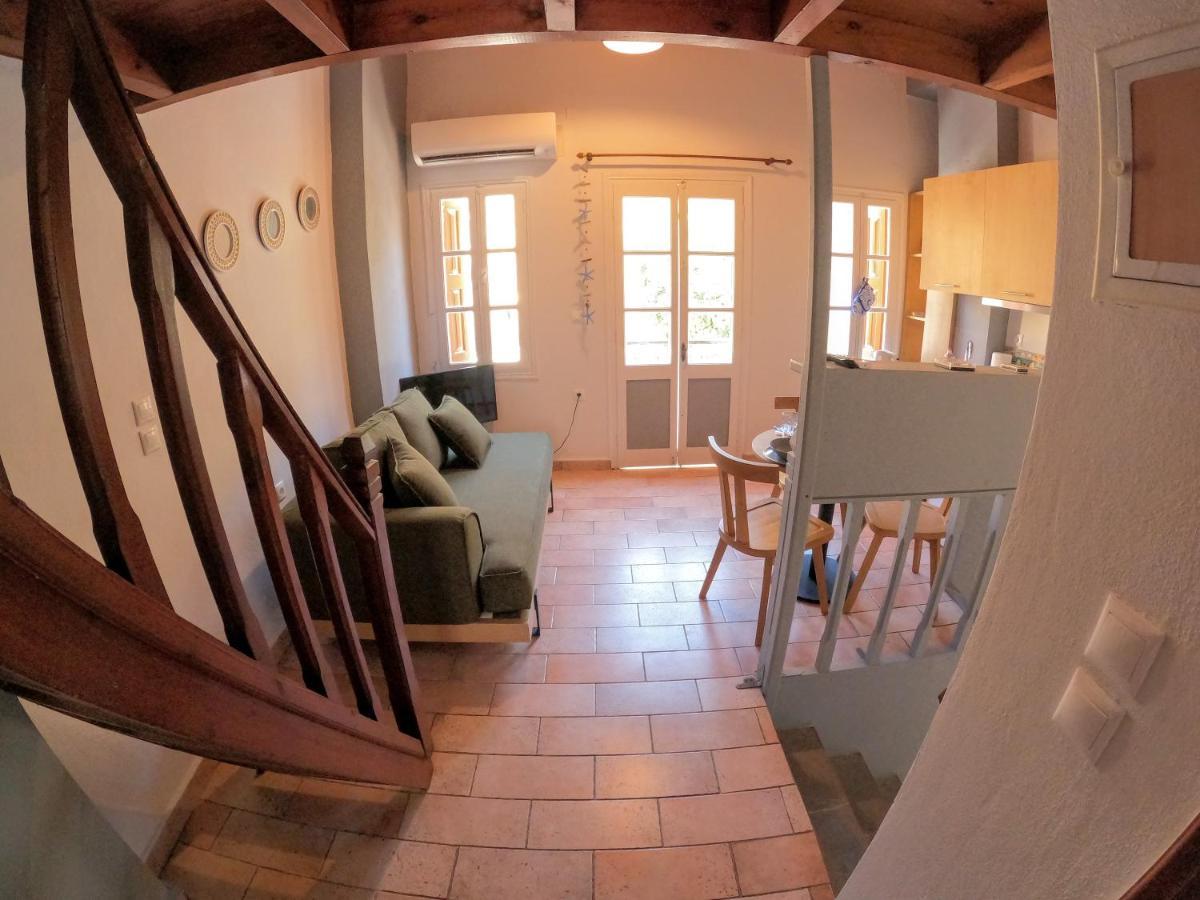 Cozy Apartments In Symi Center Bagian luar foto